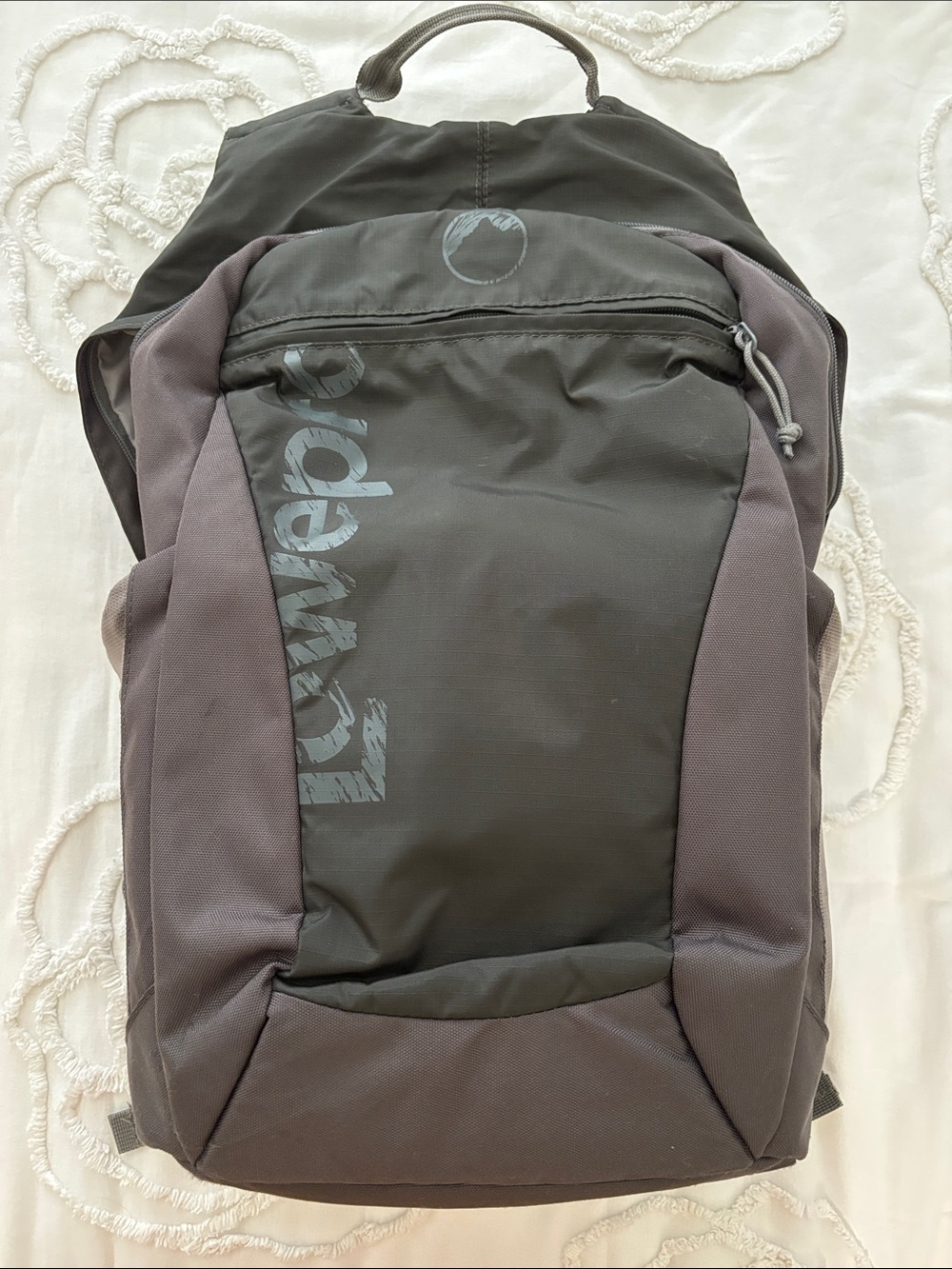 Lowepro photo hatchback 22L AW camera bag
